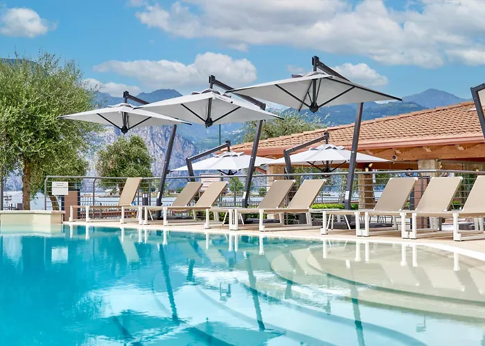 June Stay Lake Garda