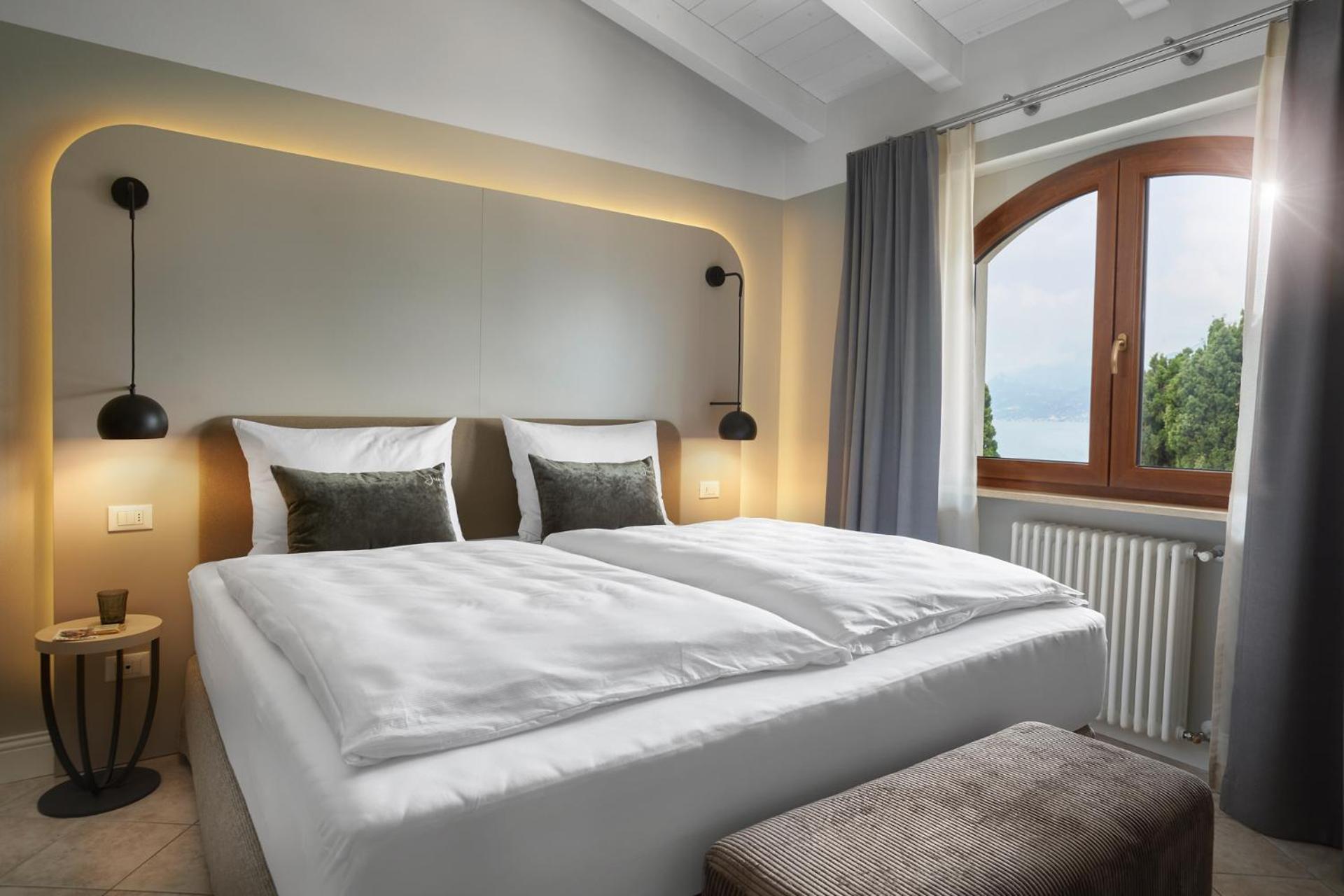 Aparthotel June Garda 3*