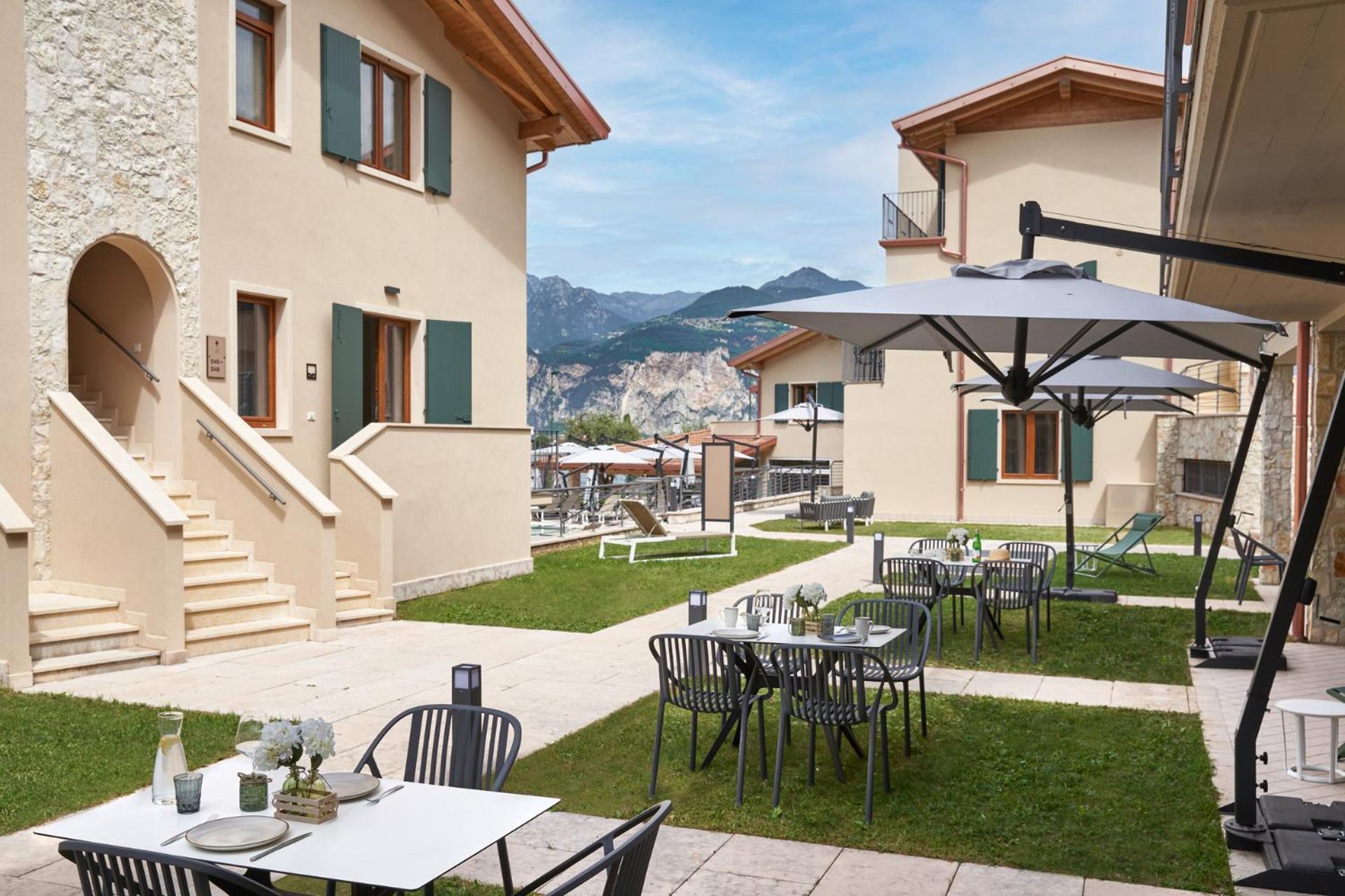 Aparthotel June Garda