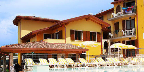 June Garda 3*