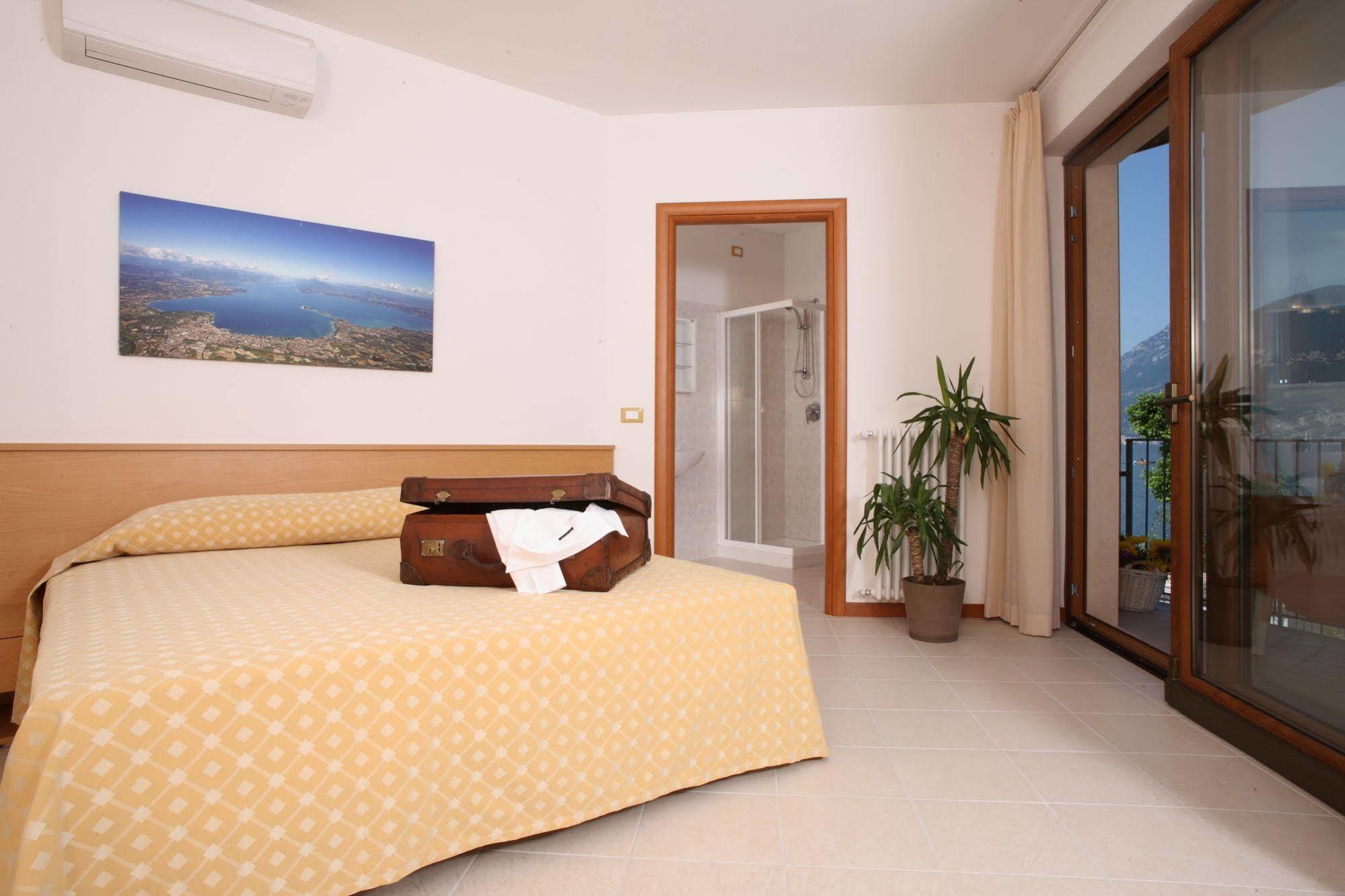 June Garda Brenzone sul Garda